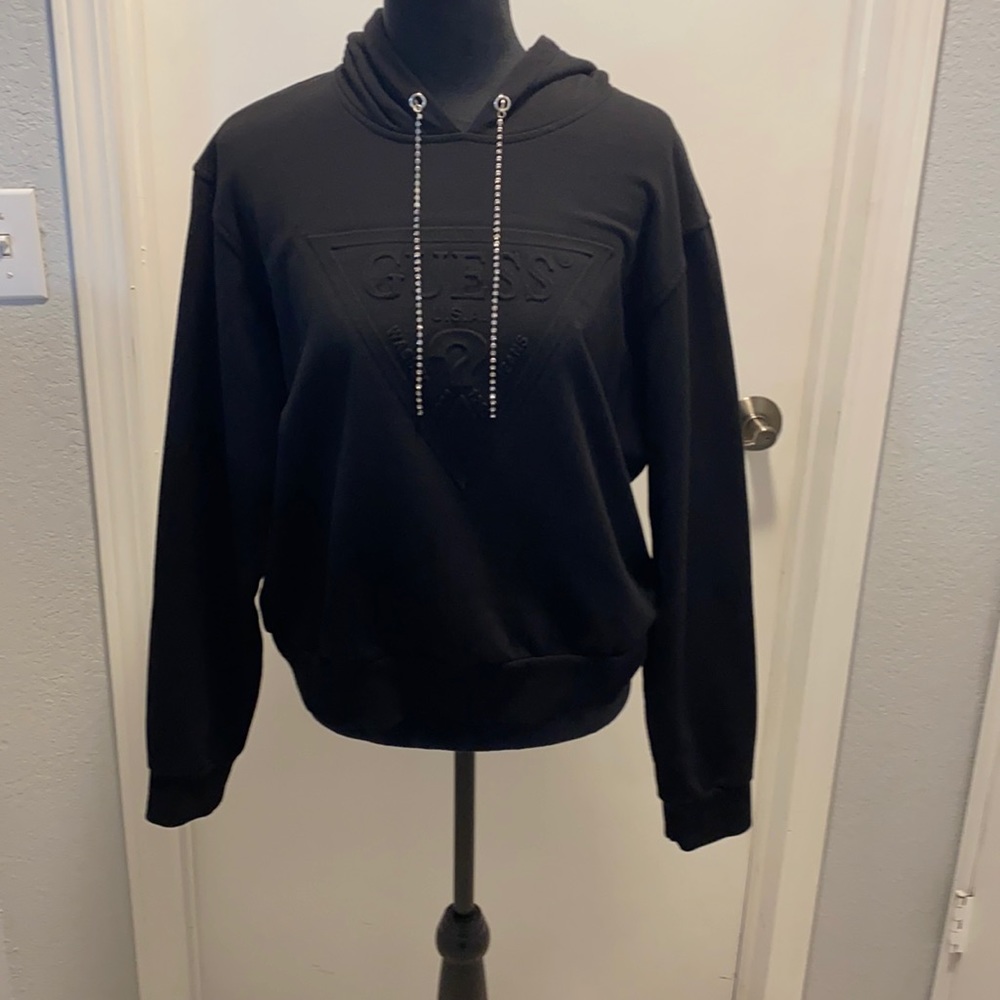 Guess sweatshirt
